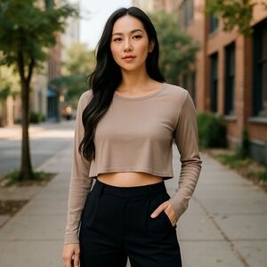 NWOT ARITZIA Sunday Best Bliss Cropped Longsleeve Crewneck (Cream)